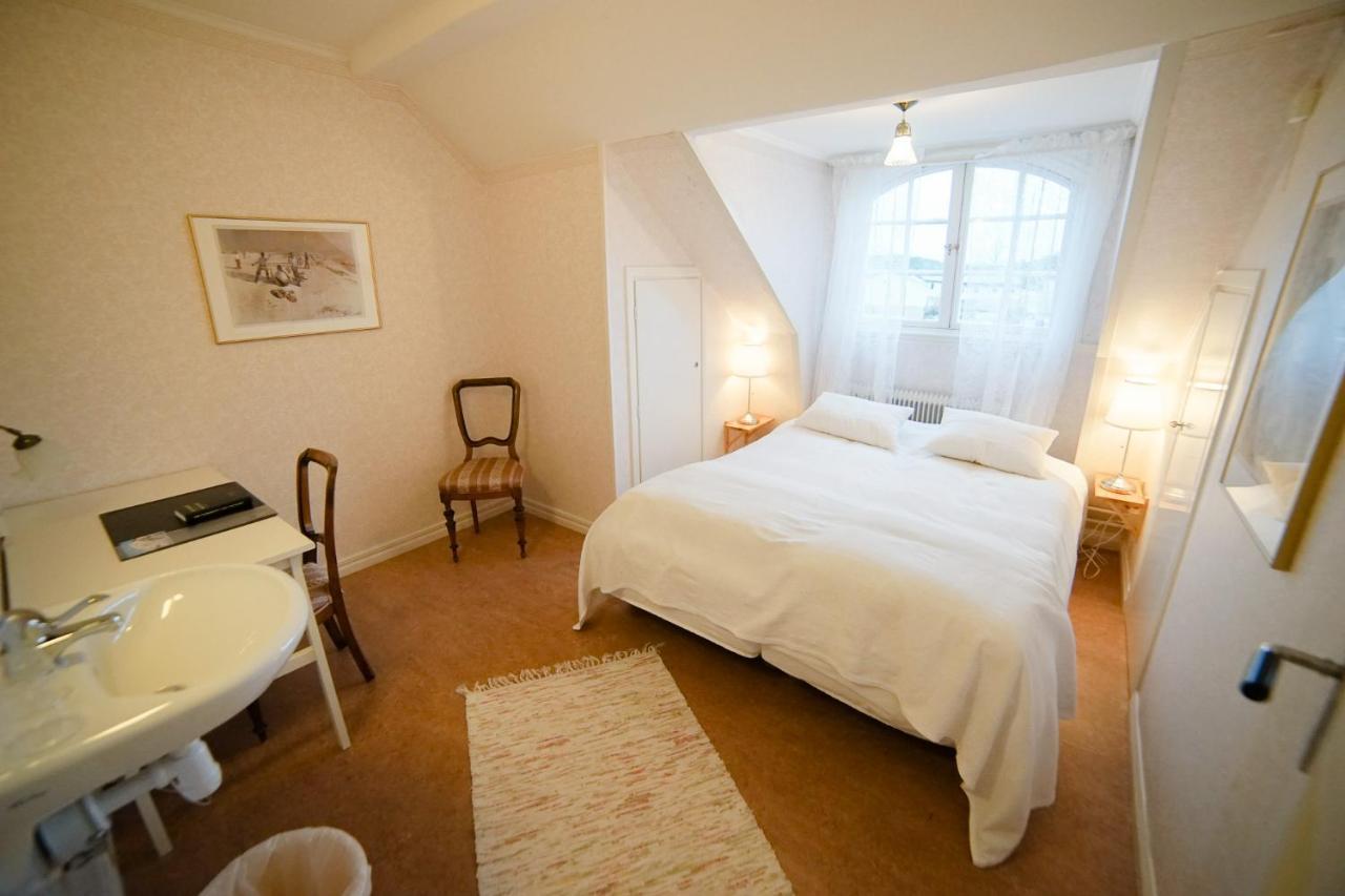 Liljeholmen Herrgard Hostel Rimforsa ภายนอก รูปภาพ